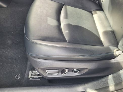 Used 2018 Toyota Prius Four Touring w/ Appearance Package image 27