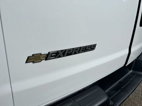 New 2026 Chevrolet Express 2500 w/ Driver Convenience Package RWD image 28