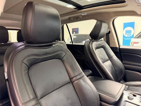 Used 2020 Lincoln Aviator Reserve w/ Equipment Group 201A RWD image 34