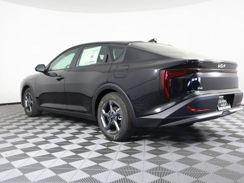 New 2025 Kia K4 LXS image 5
