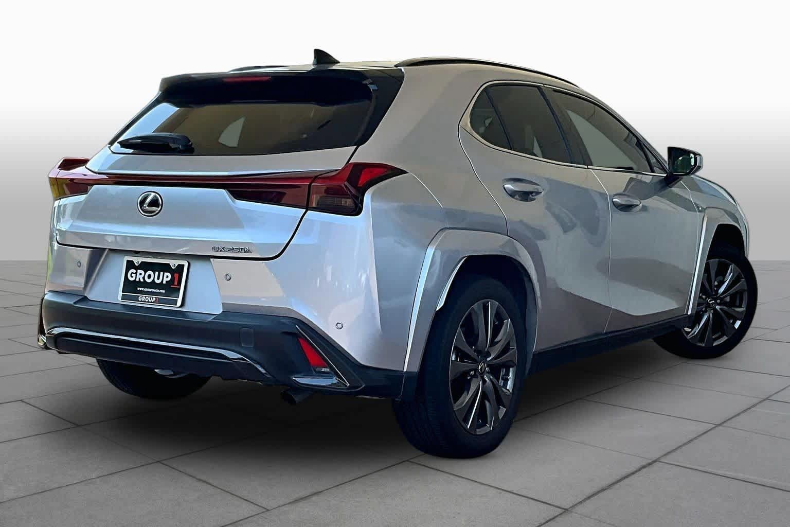 Used 2024 Lexus UX 250h F Sport FWD image 11