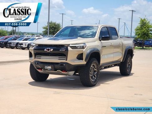 Used 2024 Chevrolet Colorado ZR2 w/ ZR2 Convenience Package III AWD/4WD image 6