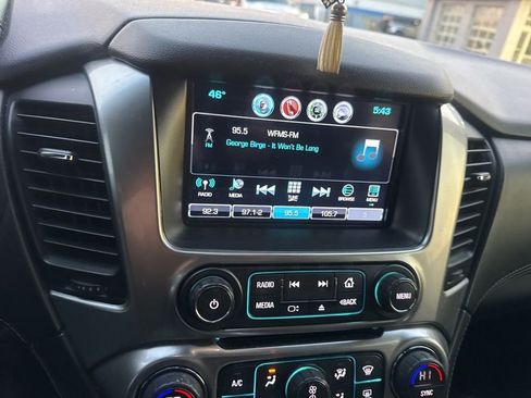 Used 2019 Chevrolet Tahoe LT image 10