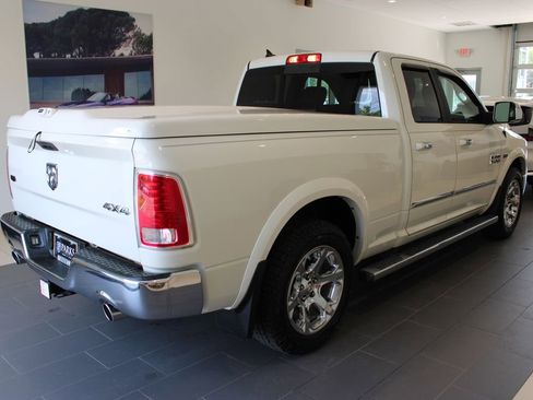 Used 2017 RAM 1500 Laramie w/ Convenience Group AWD/4WD image 20
