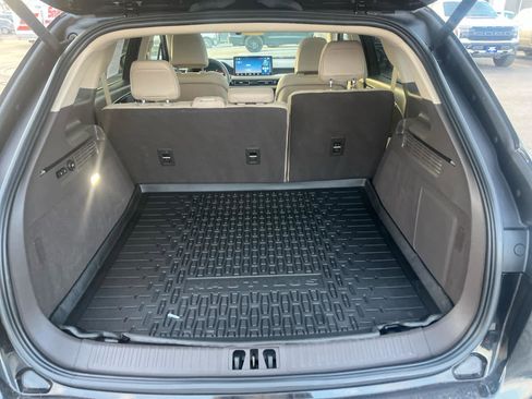 Used 2023 Lincoln Nautilus Reserve w/ Equipment Group 201A image 15