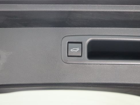 Certified 2025 Toyota Highlander XLE AWD/4WD image 36