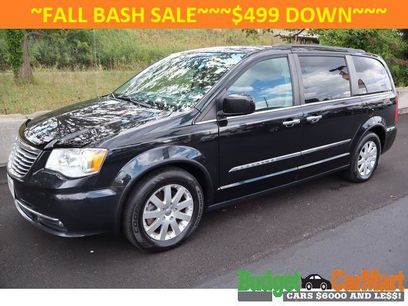 Used 2016 Chrysler Town & Country Touring w/ Driver Convenience Group