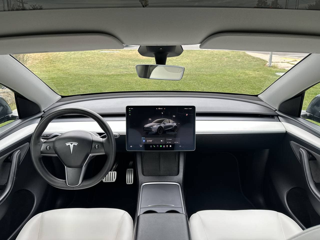 Used 2025 Tesla Model Y Performance AWD/4WD image 32