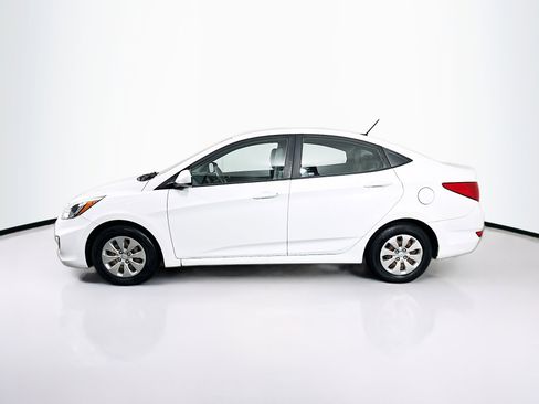 Used 2016 Hyundai Accent SE FWD image 4