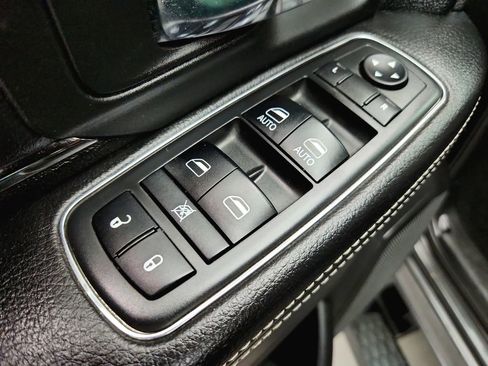 Used 2018 RAM 2500 Big Horn w/ Sport Appearance Group AWD/4WD image 21