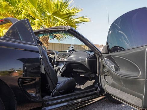 Used 1998 Ford Mustang GT image 36