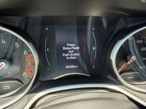 Used 2019 Jeep Compass Latitude AWD/4WD image 18