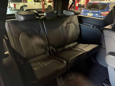 Used 2023 Ford Expedition Max Platinum AWD/4WD image 26