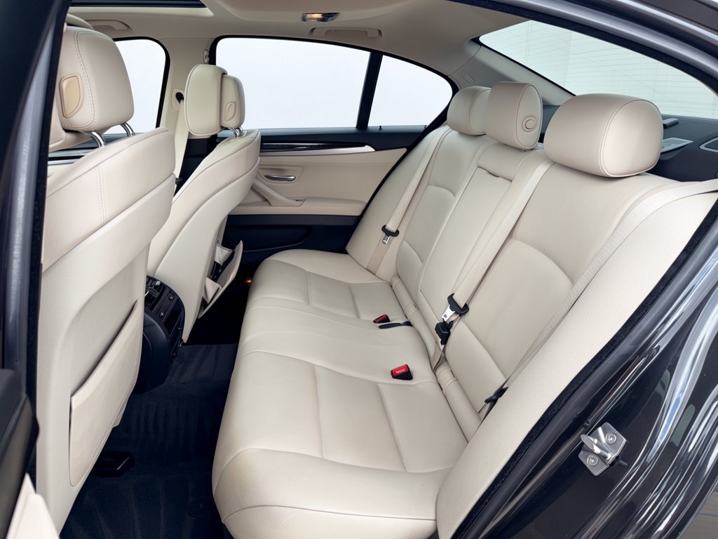 Used 2012 BMW 528i Sedan RWD image 25