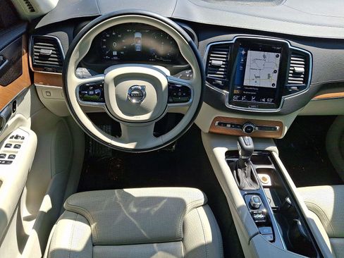 Used 2020 Volvo XC90 T6 Inscription w/ Protection Package Premier AWD/4WD image 13