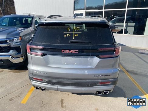 Used 2025 GMC Acadia Elevation image 5