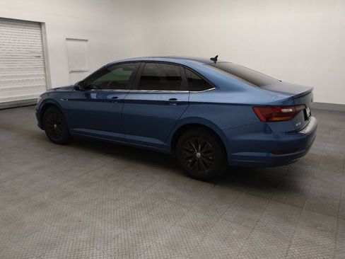 Used 2019 Volkswagen Jetta SEL image 3