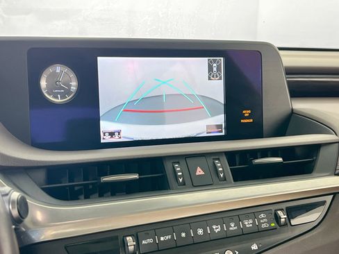 Used 2021 Lexus ES 250 w/ Premium Package image 31