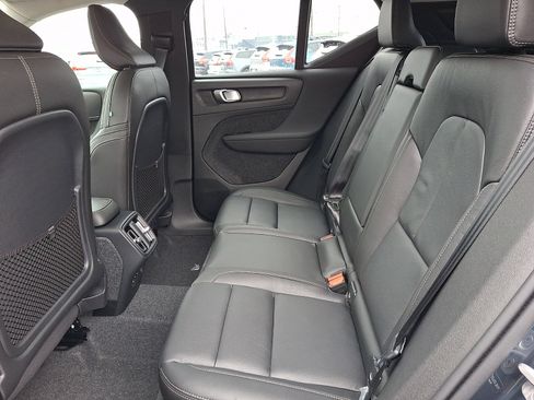 New 2026 Volvo XC40 B5 Core w/ Climate Package image 5