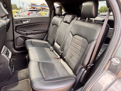 Used 2021 Ford Edge ST-Line AWD/4WD image 25