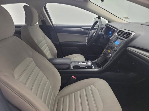 Used 2017 Ford Fusion S image 21
