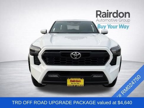Used 2024 Toyota Tacoma TRD Off-Road w/ TRD Off Road Upgrade Package AWD/4WD image 2