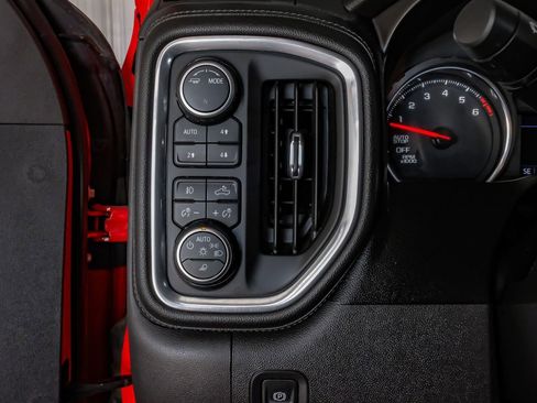 Used 2021 Chevrolet Silverado 1500 LT Trail Boss w/ Convenience Package II image 27