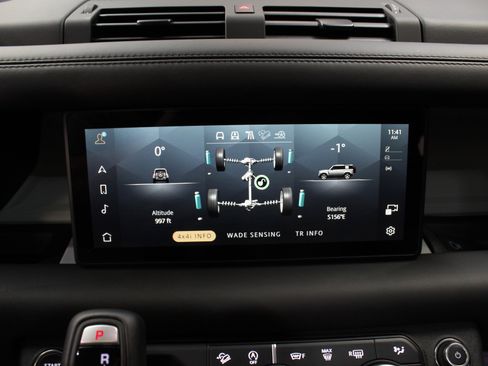 Used 2024 Land Rover Defender 110 X-Dynamic SE image 64