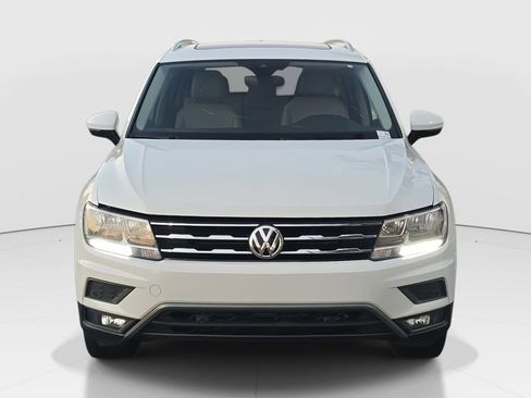 Used 2020 Volkswagen Tiguan SEL image 2
