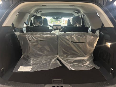 New 2026 Ford Explorer Active w/ Active Comfort Package AWD/4WD image 36