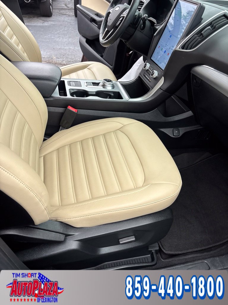 Used 2022 Ford Edge SEL w/ Convenience Package AWD/4WD image 19