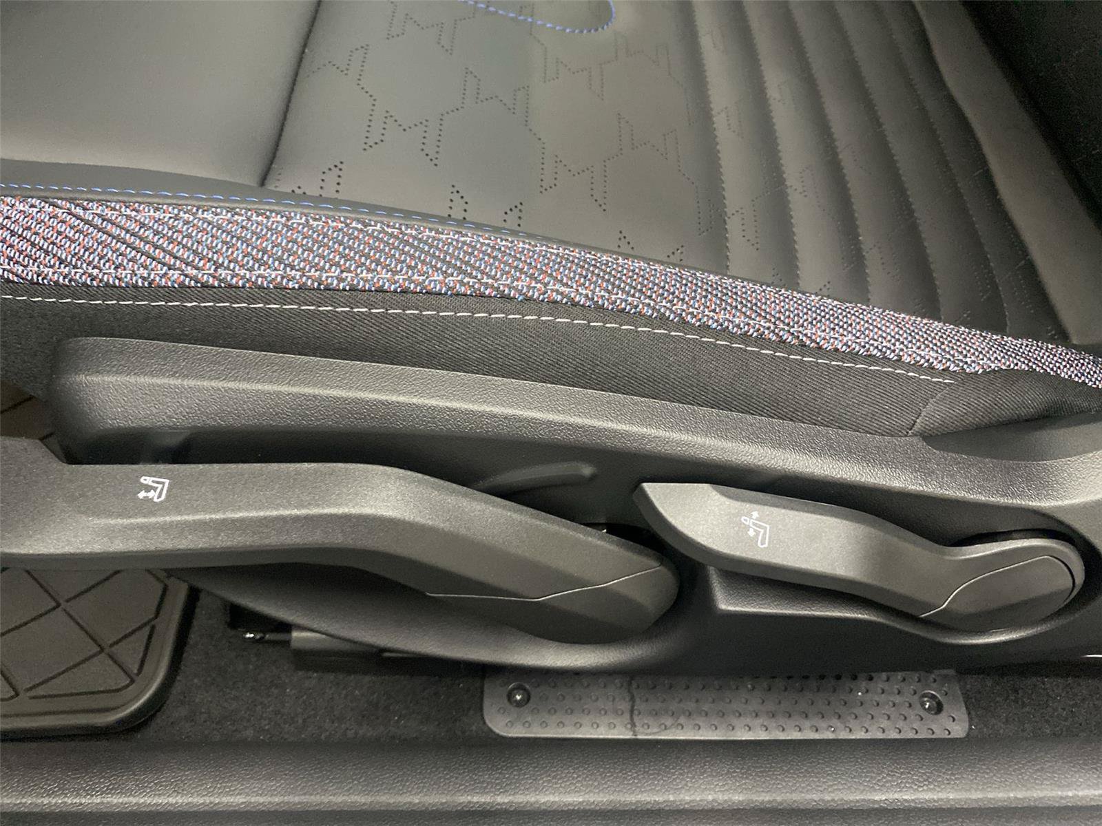 New 2026 MINI Cooper S FWD image 18