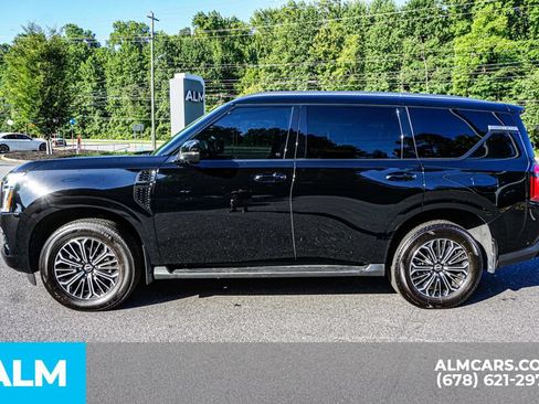 Used 2025 Nissan Armada SL RWD image 7