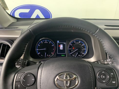 Used 2017 Toyota RAV4 Limited AWD/4WD image 22