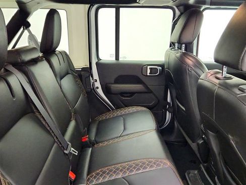 Used 2023 Jeep Wrangler Unlimited Sahara AWD/4WD image 23