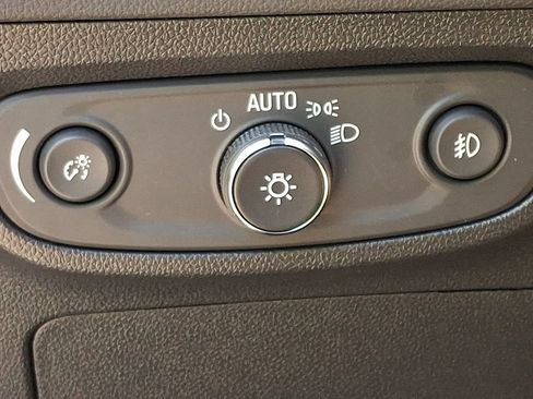 Used 2023 Buick Encore GX Preferred w/ Cold Weather Comfort Package FWD image 23