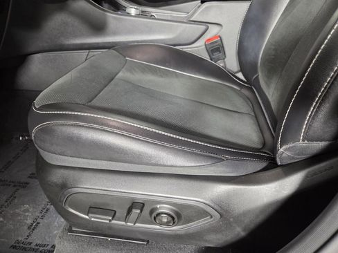 Certified 2025 Jeep Grand Cherokee Altitude image 13