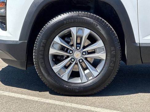 Used 2025 Chevrolet Equinox LT w/ Convenience Package II AWD/4WD image 31