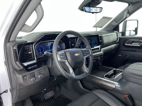 Used 2024 Chevrolet Silverado 3500 LTZ w/ LTZ Plus Package RWD image 10