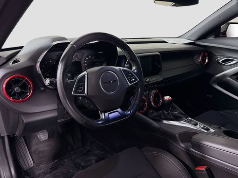 Certified 2021 Chevrolet Camaro LT w/ Technology Package image 10