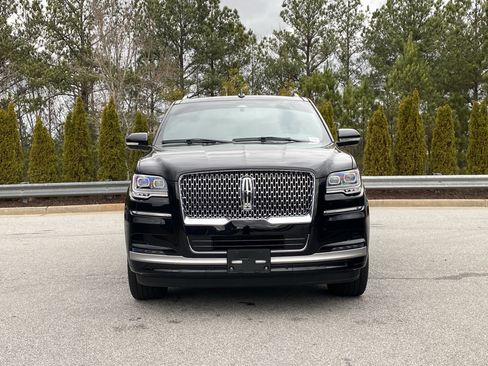 Used 2024 Lincoln Navigator L 4WD image 13