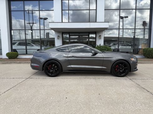 Used 2015 Ford Mustang Coupe w/ Equipment Group 051A RWD image 3