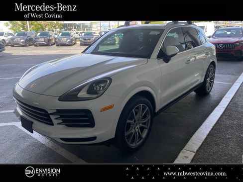 Used 2022 Porsche Cayenne E-Hybrid w/ Premium Package AWD/4WD image 1