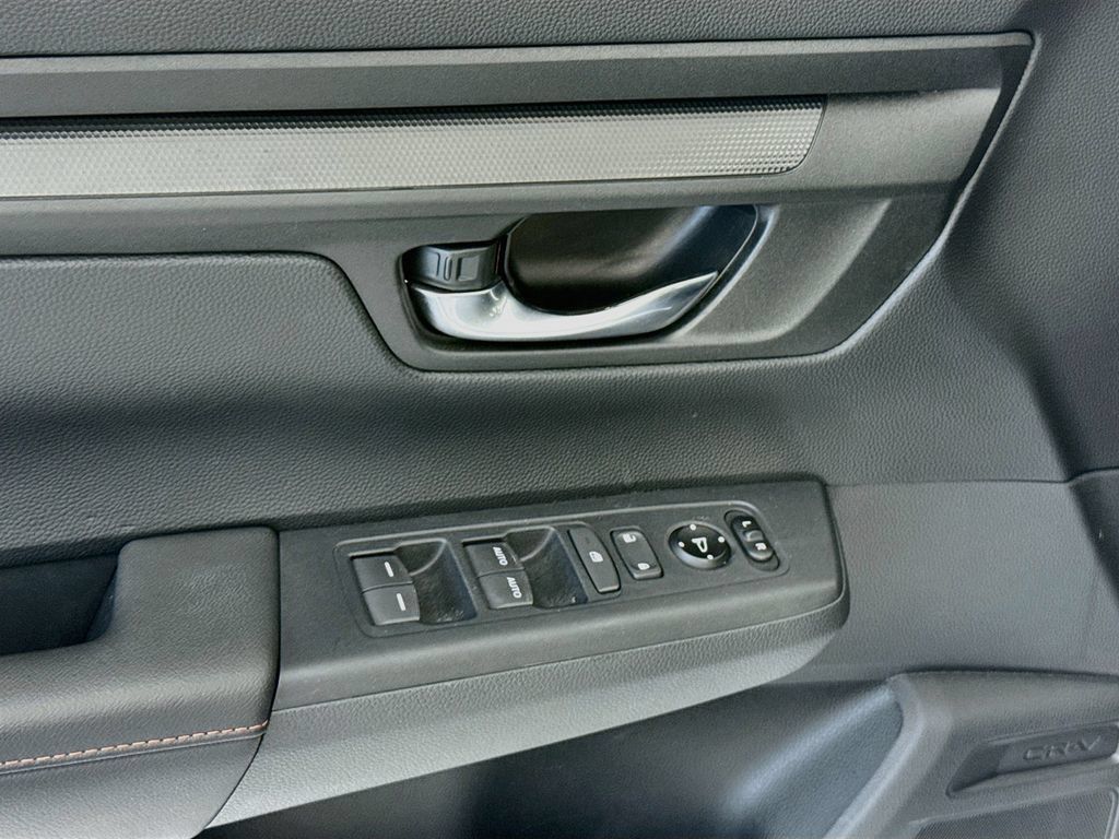 Certified 2025 Honda CR-V Sport image 23