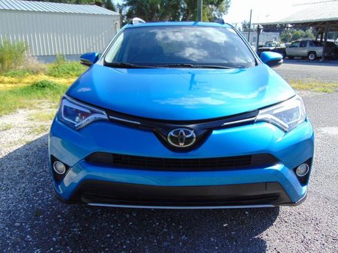 Used 2018 Toyota RAV4 Limited FWD image 13
