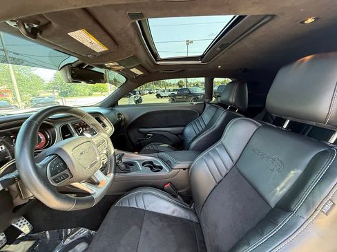 Used 2023 Dodge Challenger SRT Hellcat RWD image 13