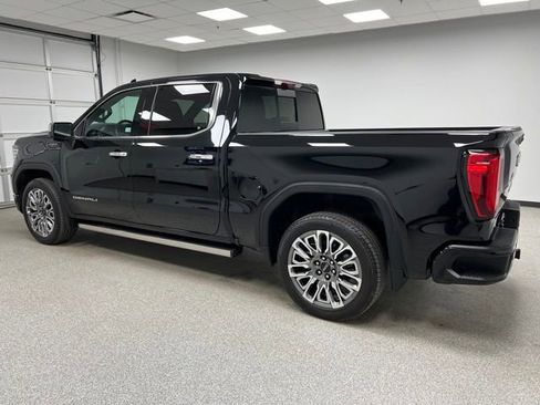 Used 2023 GMC Sierra 1500 Denali Ultimate AWD/4WD image 6