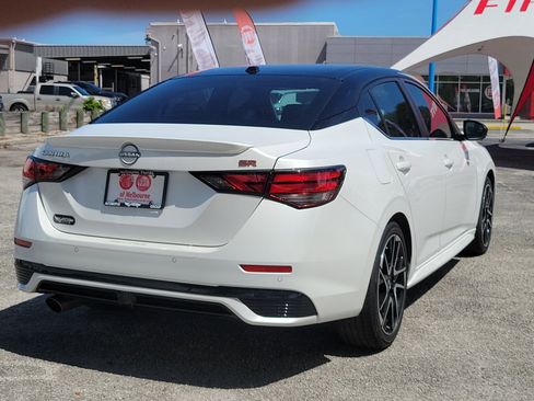 Used 2024 Nissan Sentra SR w/ SR Premium Package image 4