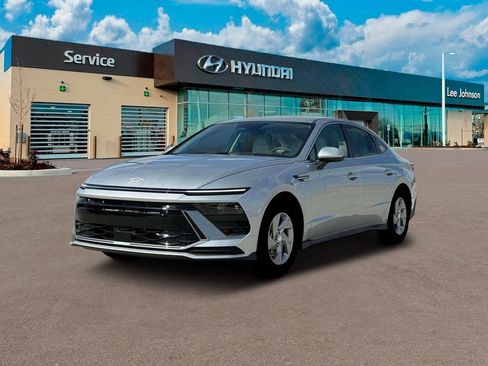 Certified 2025 Hyundai Sonata SE FWD image 1