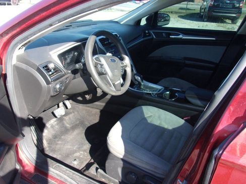 Used 2014 Ford Fusion S FWD image 10